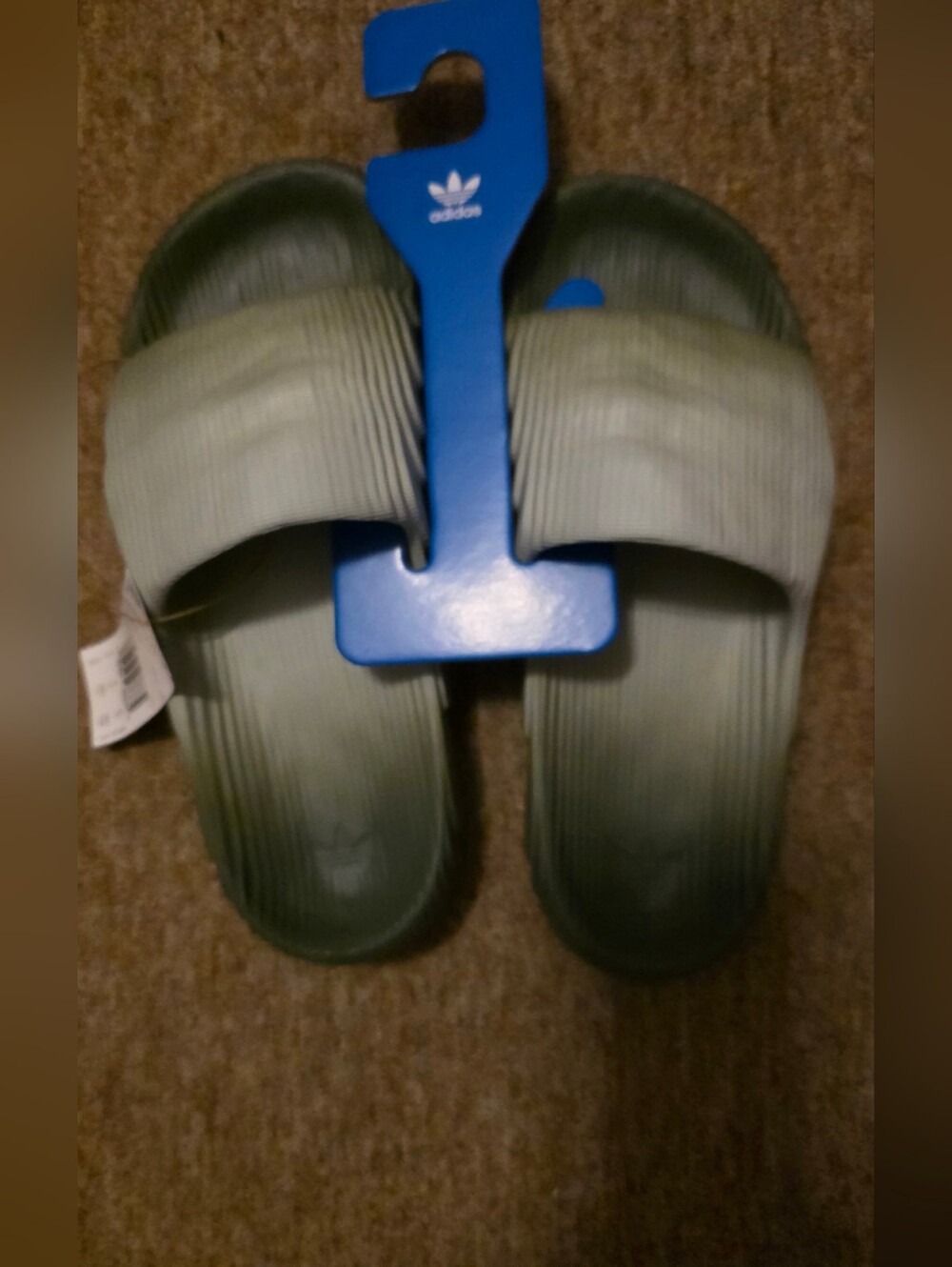 Size 8 adidas Olive-to-Dark Green Gradient Slide Sandals